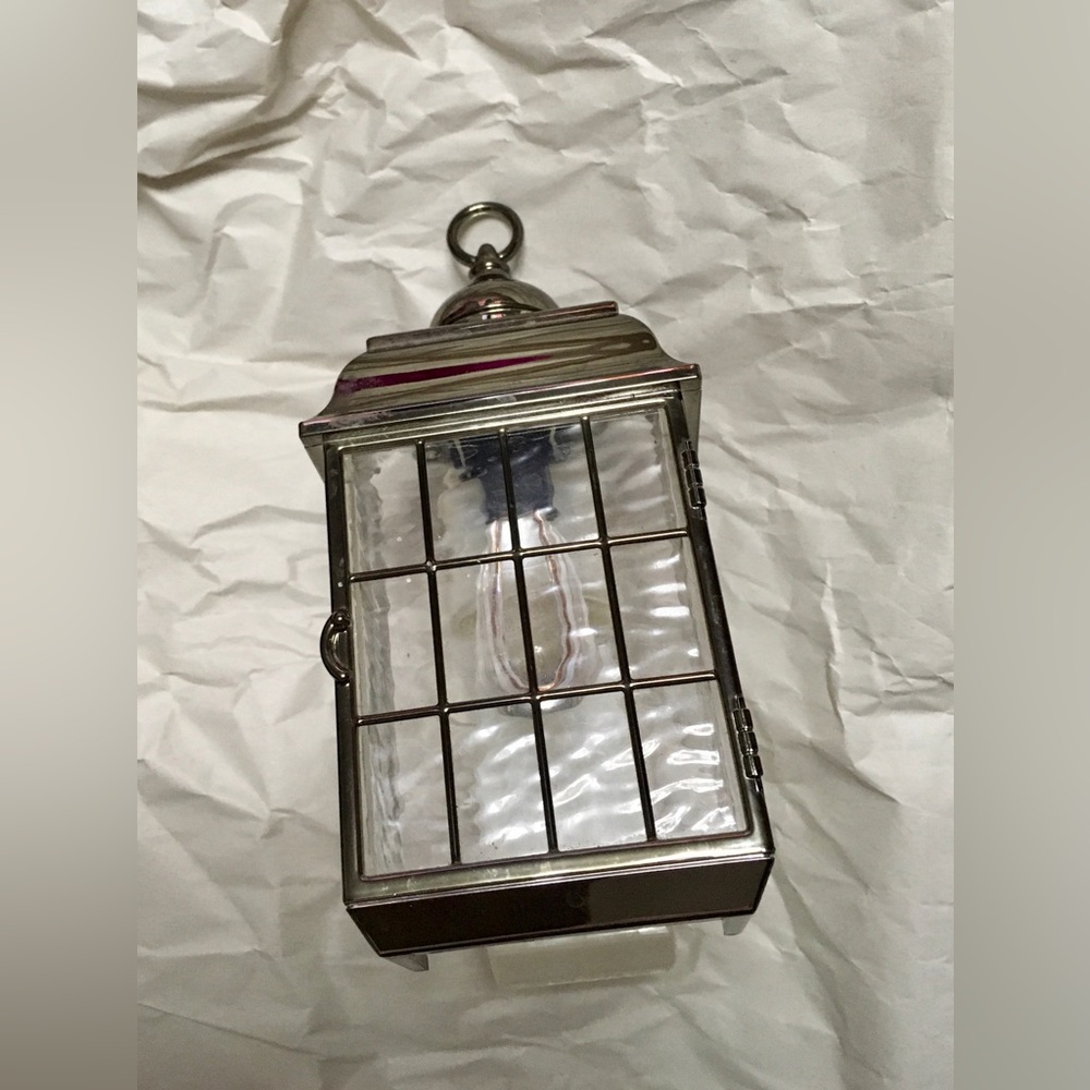 Bath and body works wallflower Silver and faux glass plug in  Lantern